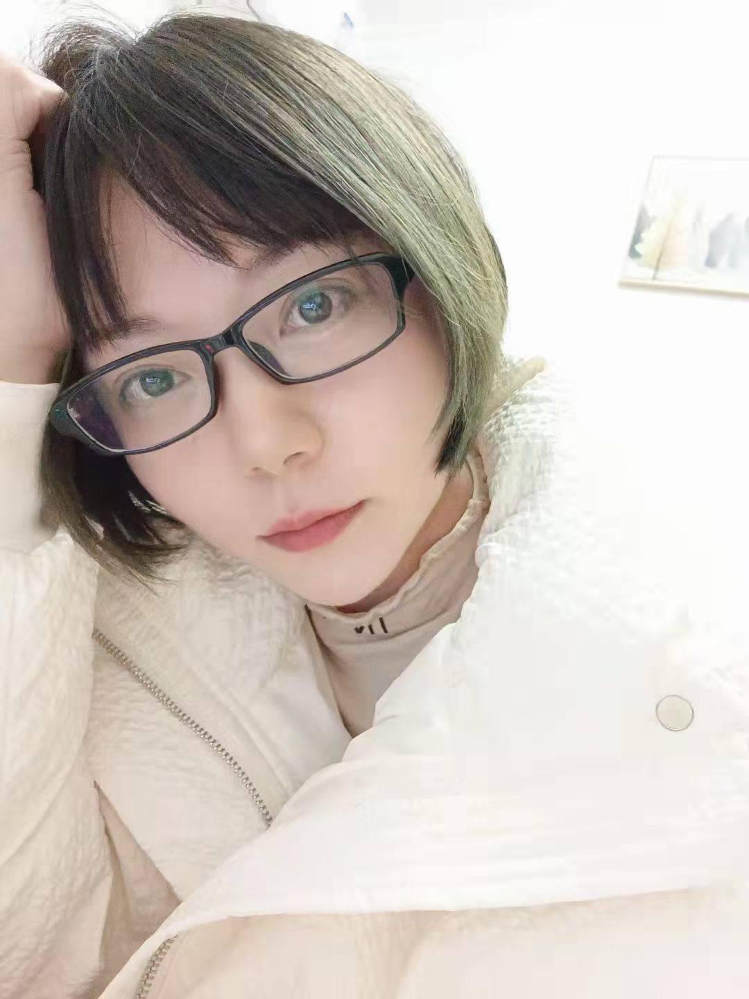 浦口喜欢玩游戏妹子